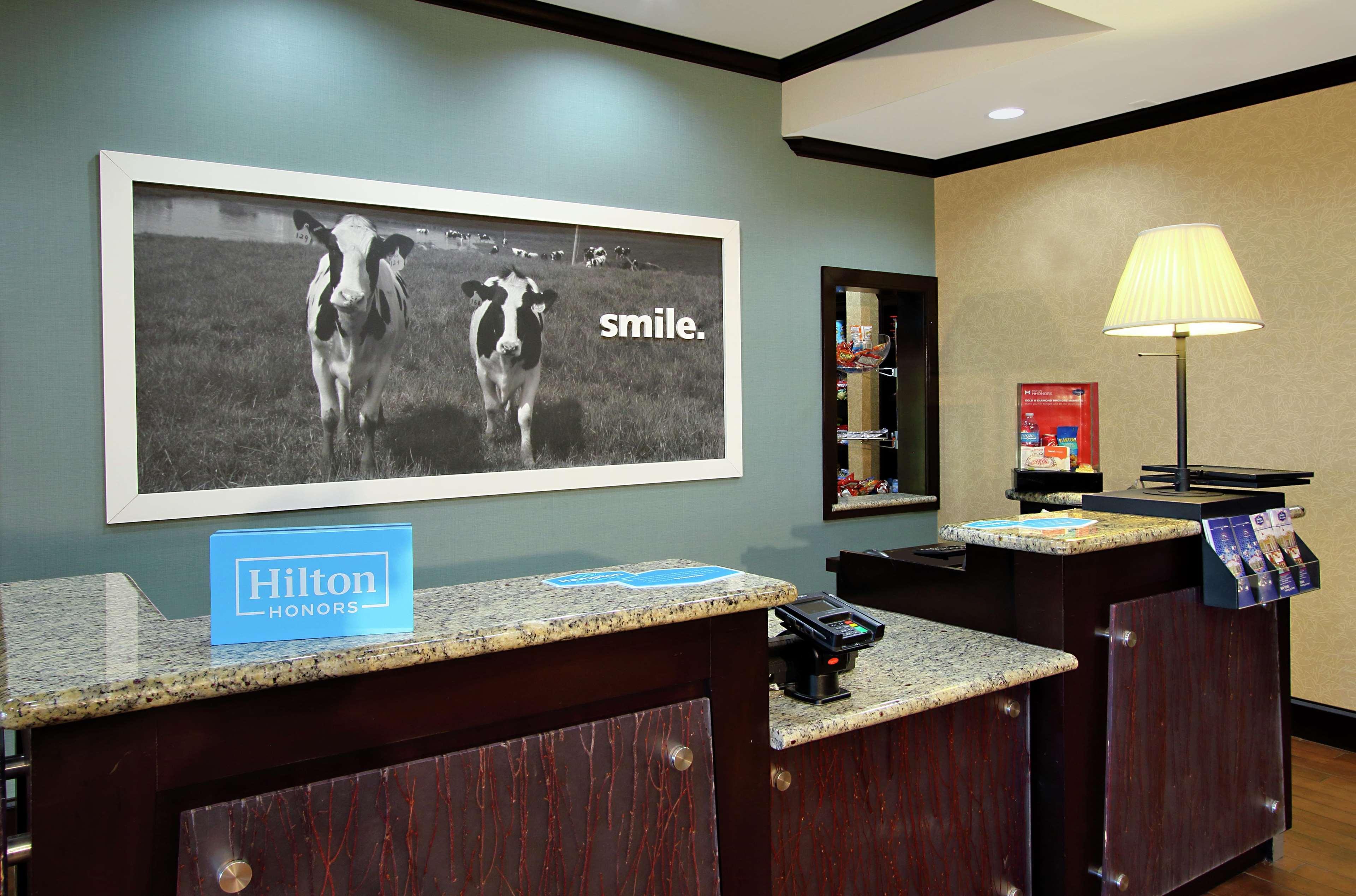Hampton Inn & Suites Buffalo Kültér fotó