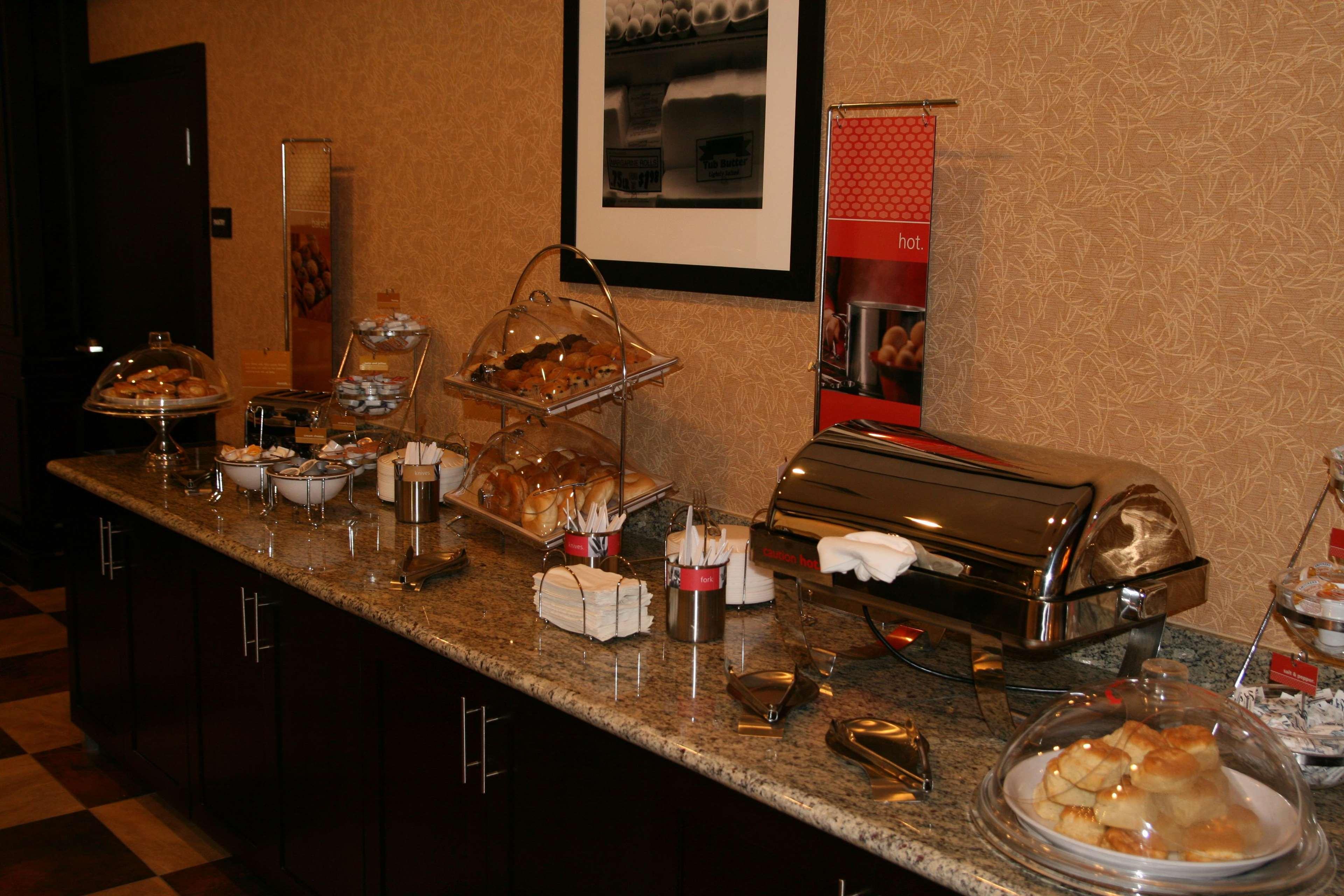 Hampton Inn & Suites Buffalo Étterem fotó